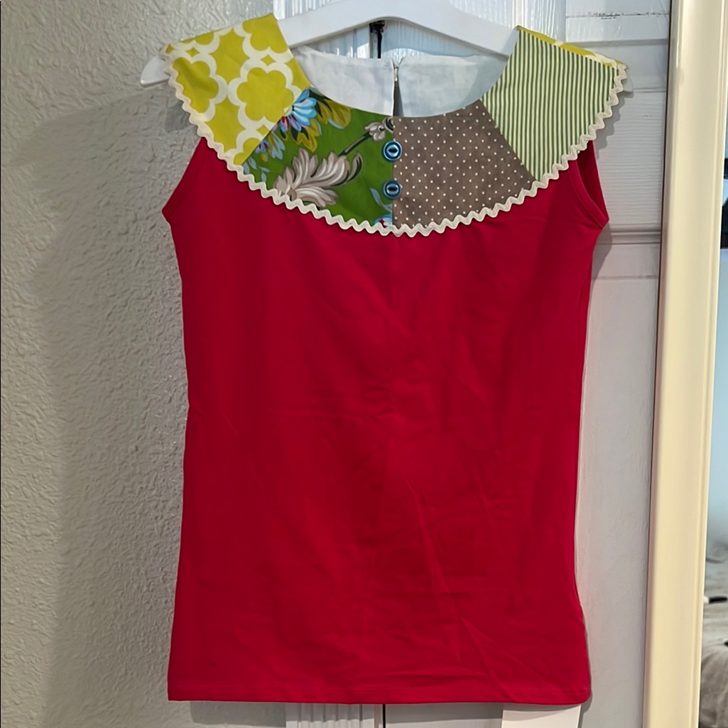 Persnickety Top With Patchwork Collar